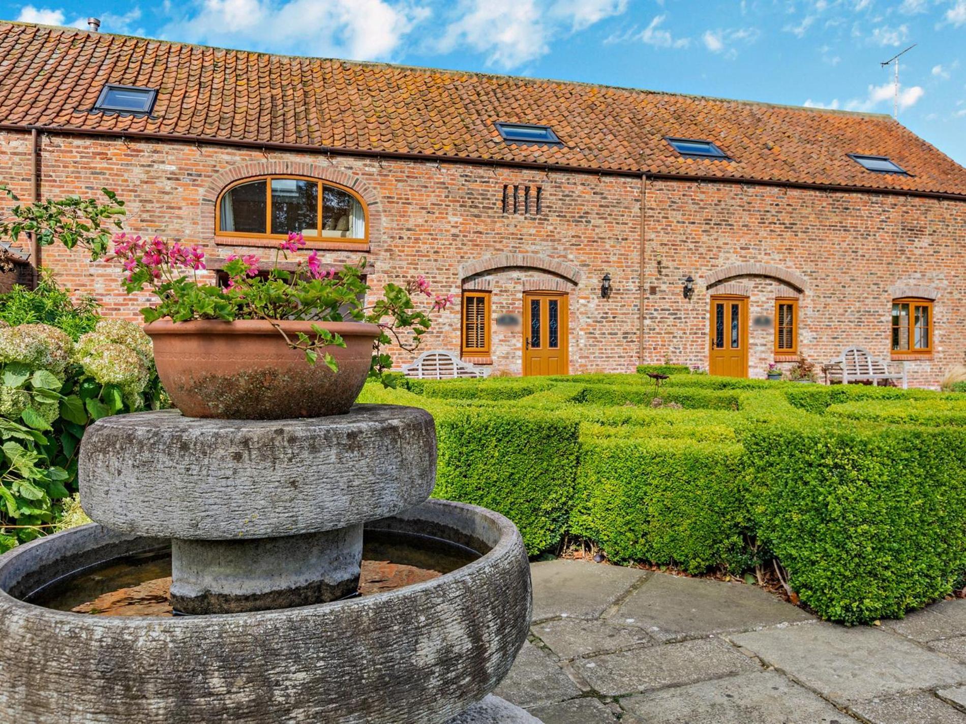 2 Bed In Filey 79280 Villa Wold Newton  Bagian luar foto